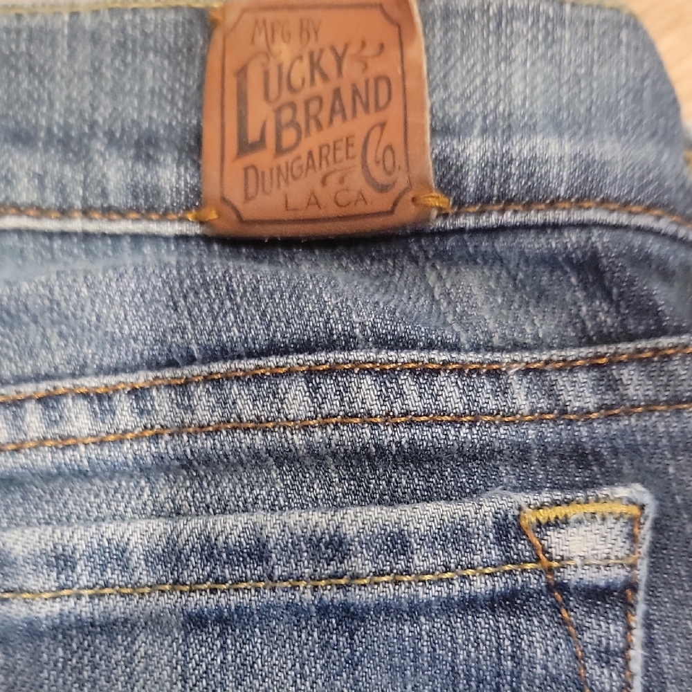 Lucky Brand Women's Straight Leg Blue Jeans - Picture 4 of 4